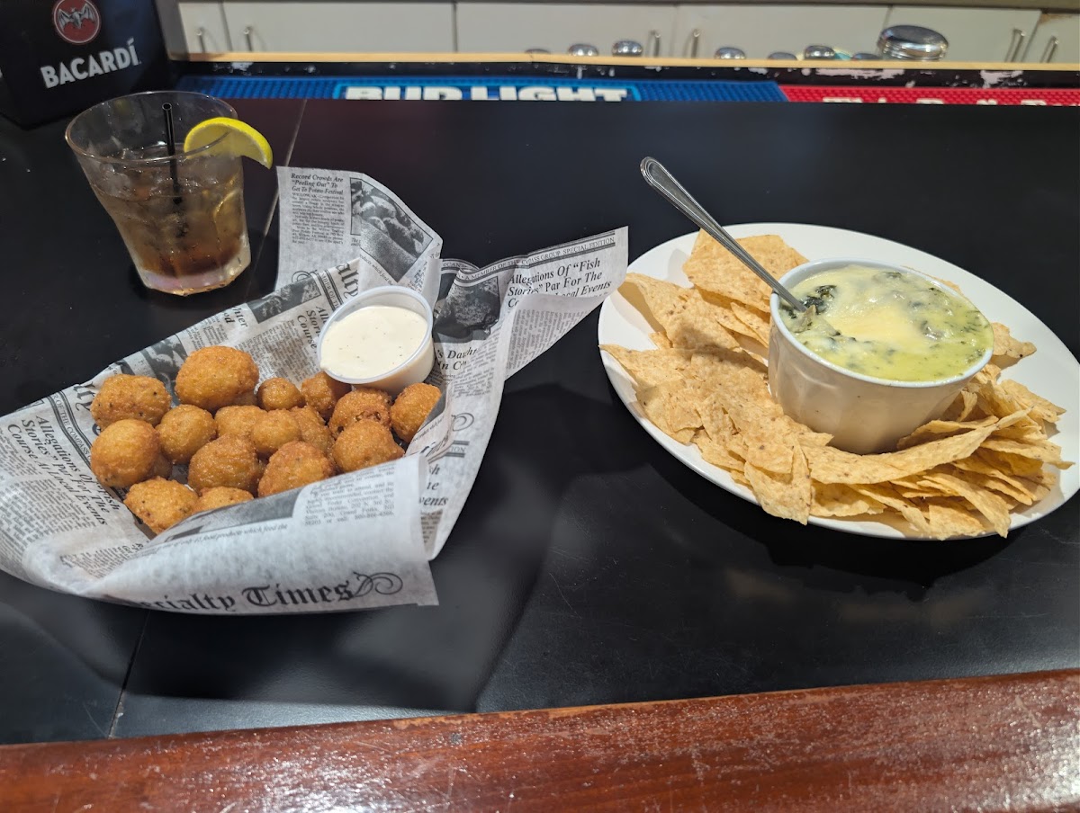 732 Bar & Grill photo 4