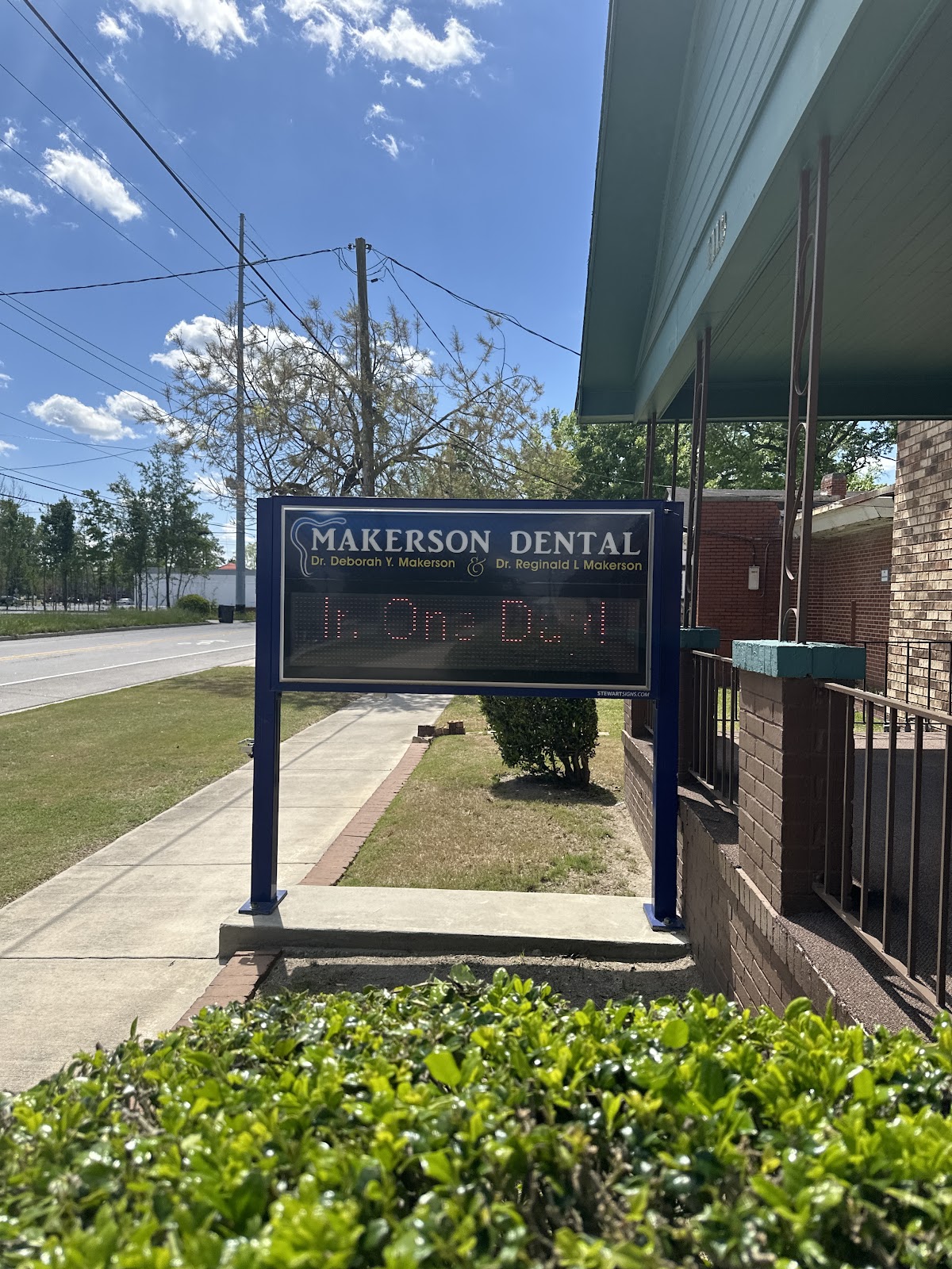 Augusta Family Dental Medical District, Dr. Deborah Makerson photo 2