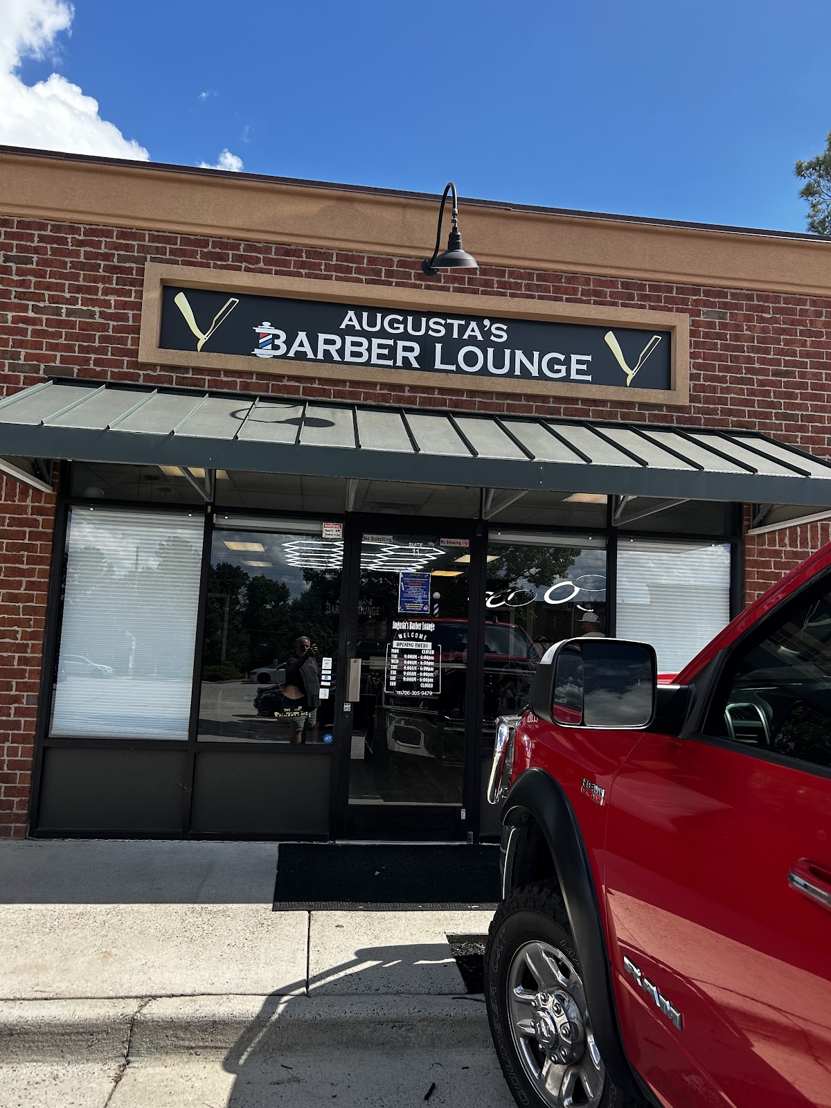 Augusta’s barber lounge photo 2