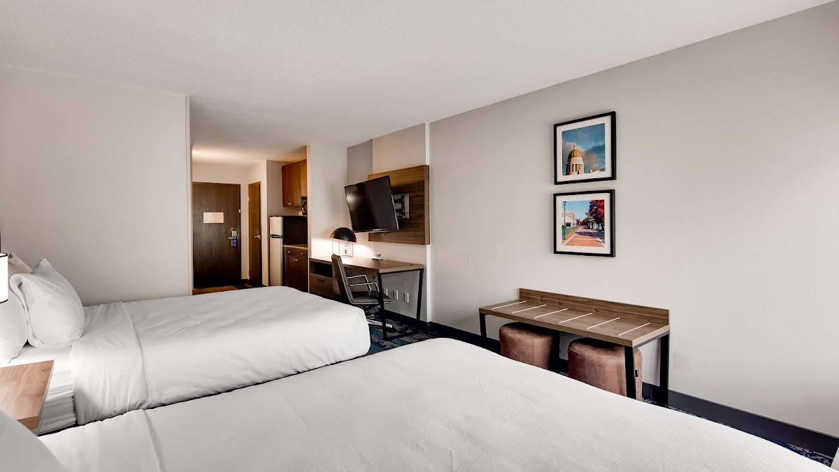 Best Western Plus Augusta North Inn & Suites photo 2