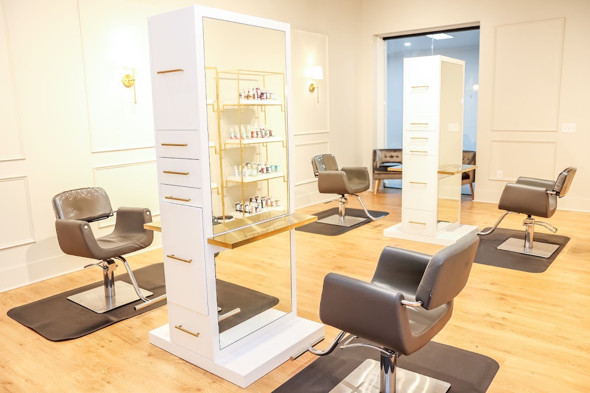 Cucumber & Mint Spa - Surrey Center photo 4