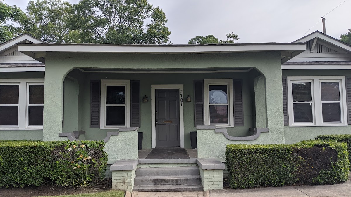 Dapper & Co Mens Grooming Lounge in Summerville, Augusta, GA