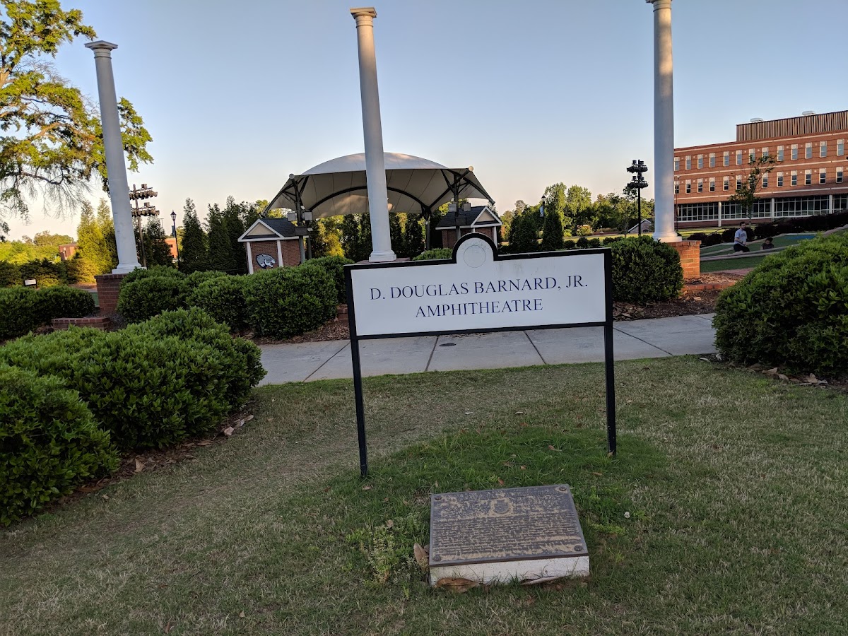 Douglas Barnard Amphitheater photo 2