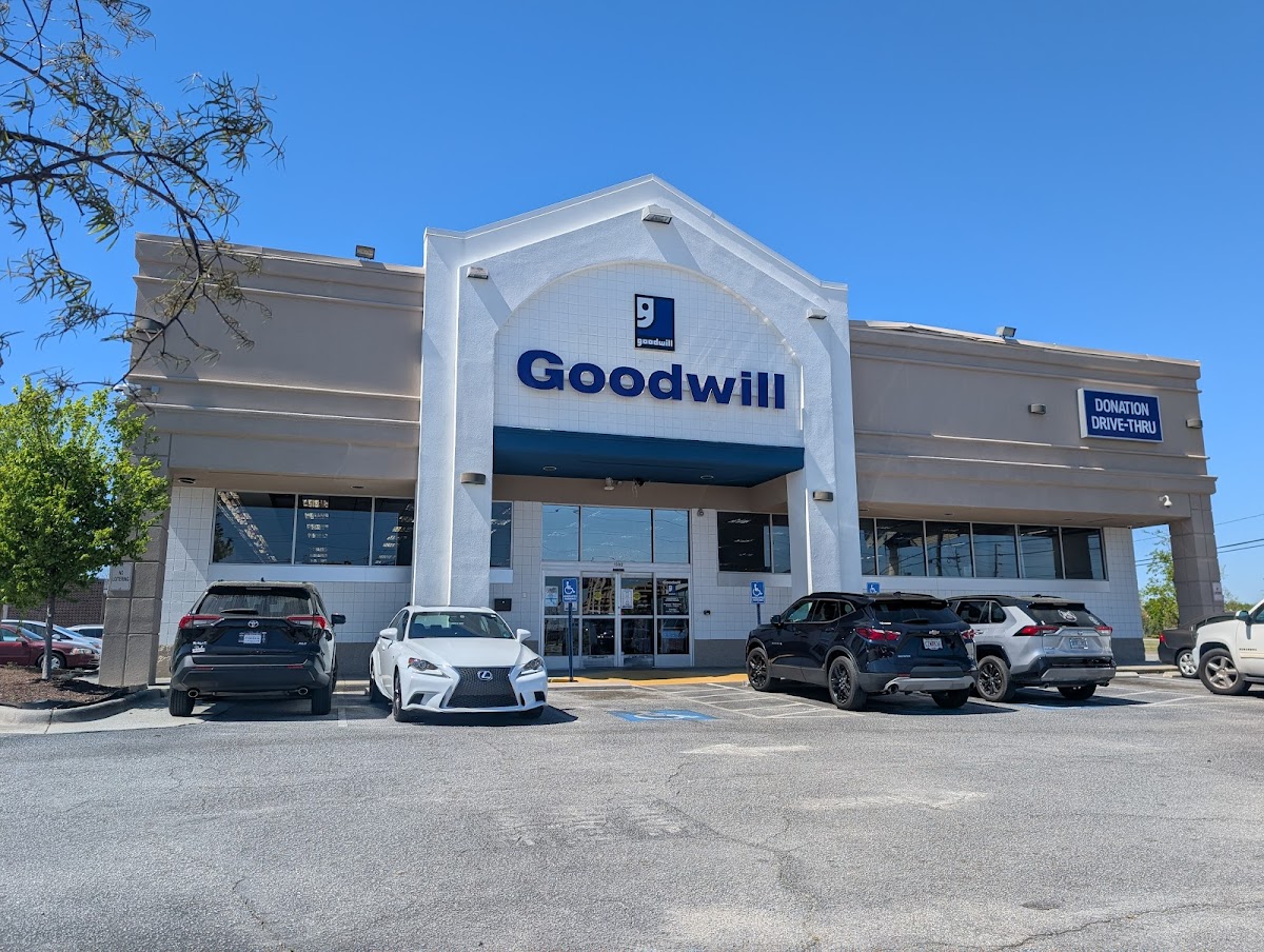 Goodwill Retail Store and Donation Drive-Thru in Summerville, Augusta, GA