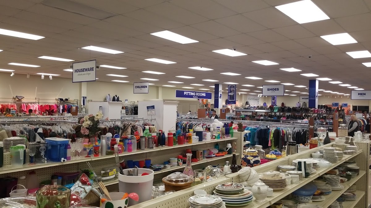 Goodwill Store and Donation Drive-Thru photo 5
