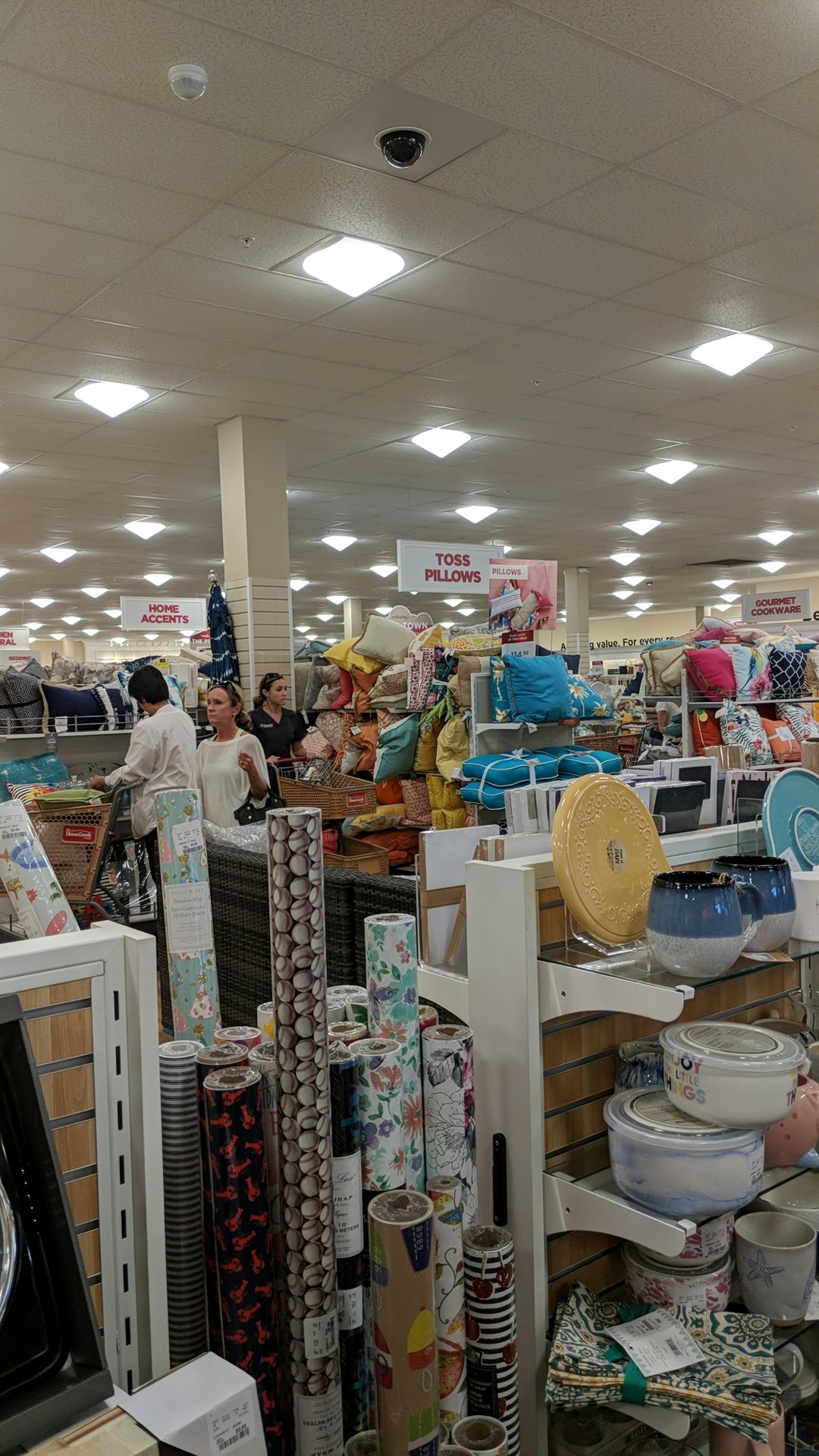 HomeGoods photo 4