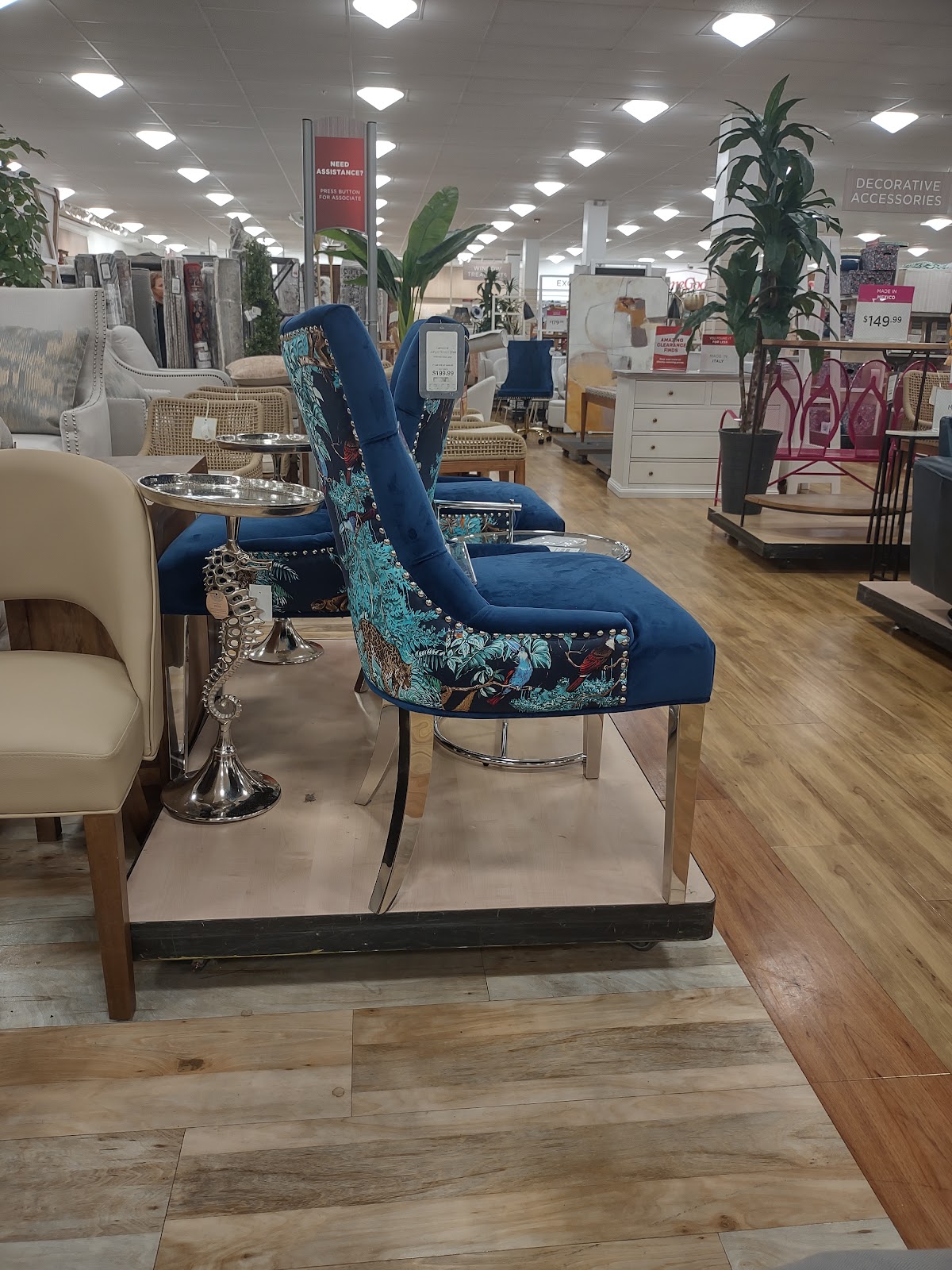 HomeGoods photo 5