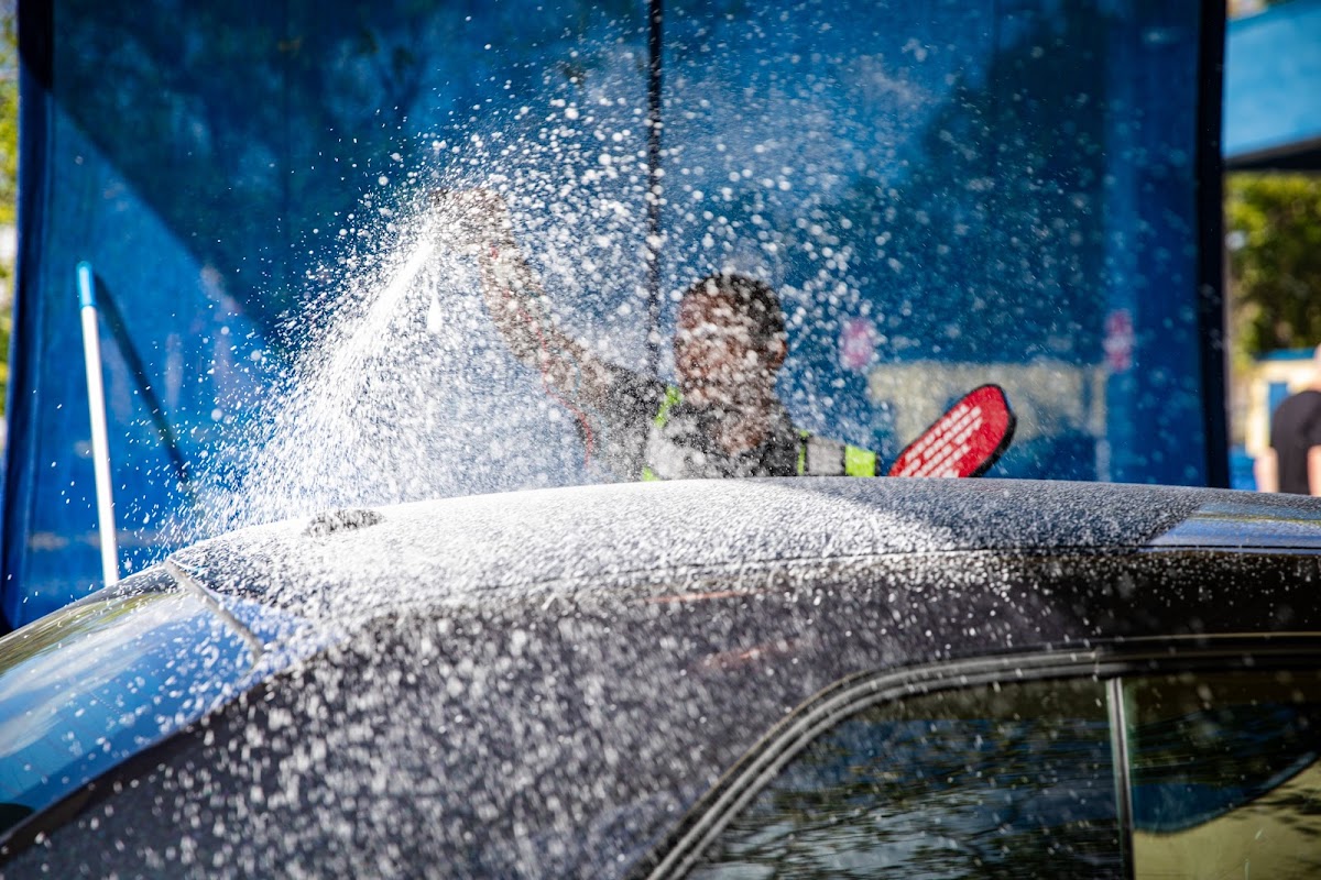 LuLu's Car Wash photo 3