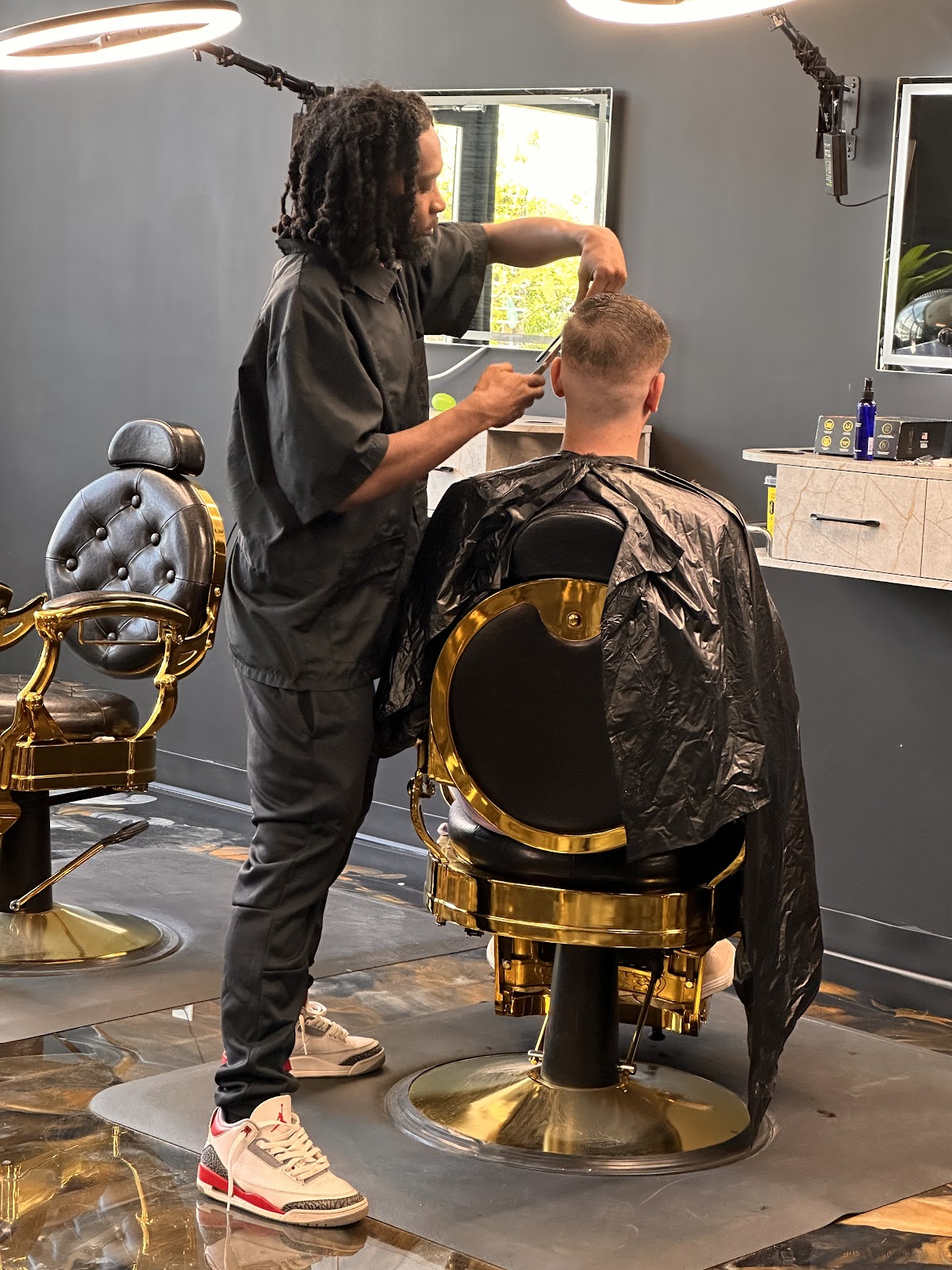 Midas Cuts photo 5