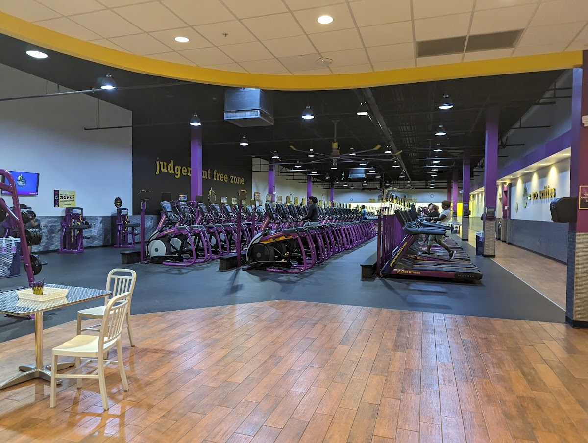 Planet Fitness photo 3