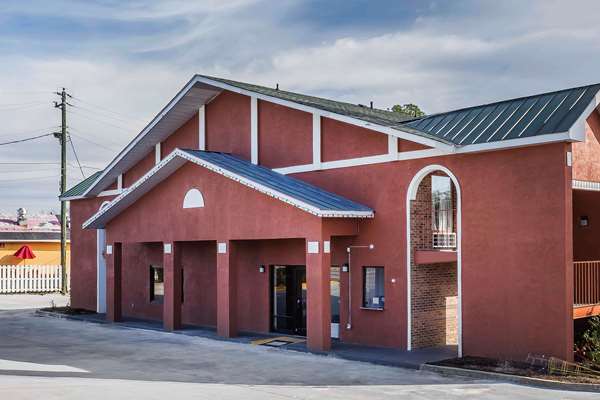 Rodeway Inn Augusta South - Hotels & Lodging in Augusta, GA