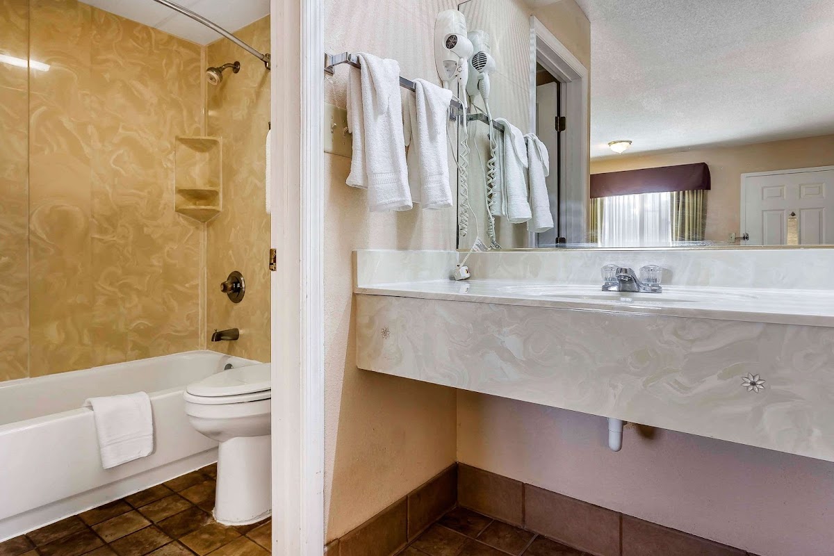 Rodeway Inn Augusta South photo 4
