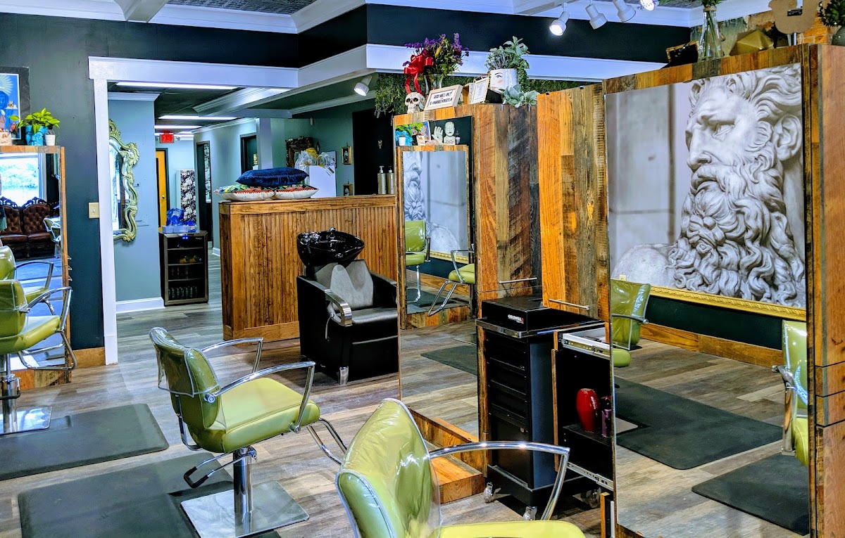 Undertone Salon & Co. photo 5