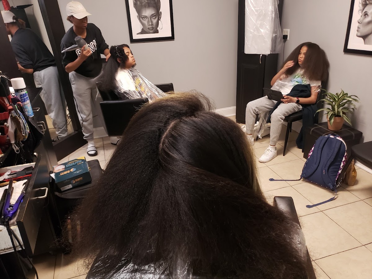Unique Vision Salon photo 3